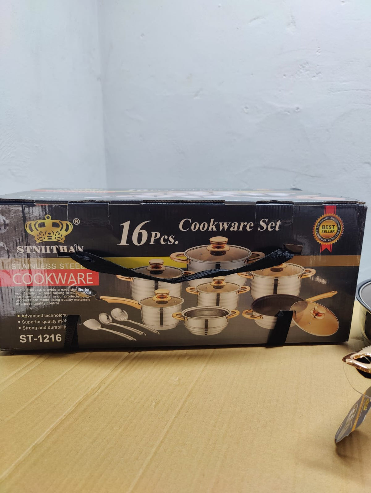Imported 16 Piece Cookware Set