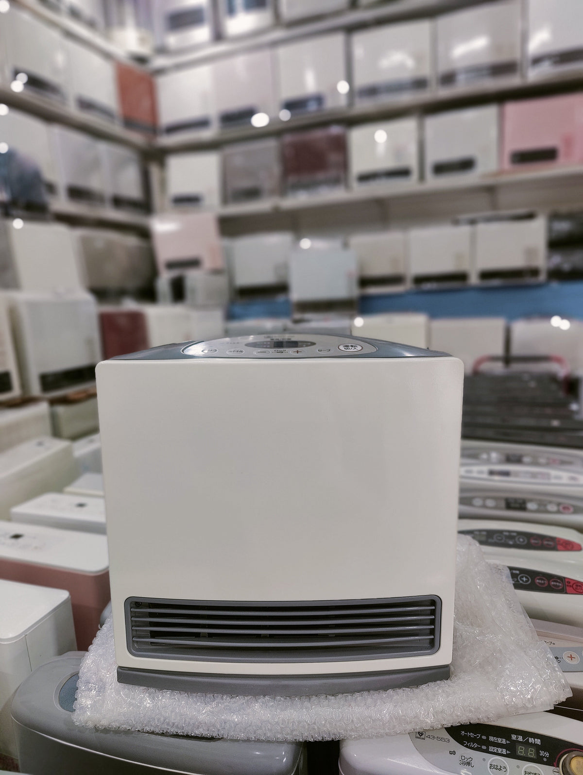 Rinnai 2.4KW ( 8296 BTU) Japanese Gas Blower Heaters (Flat Panel )