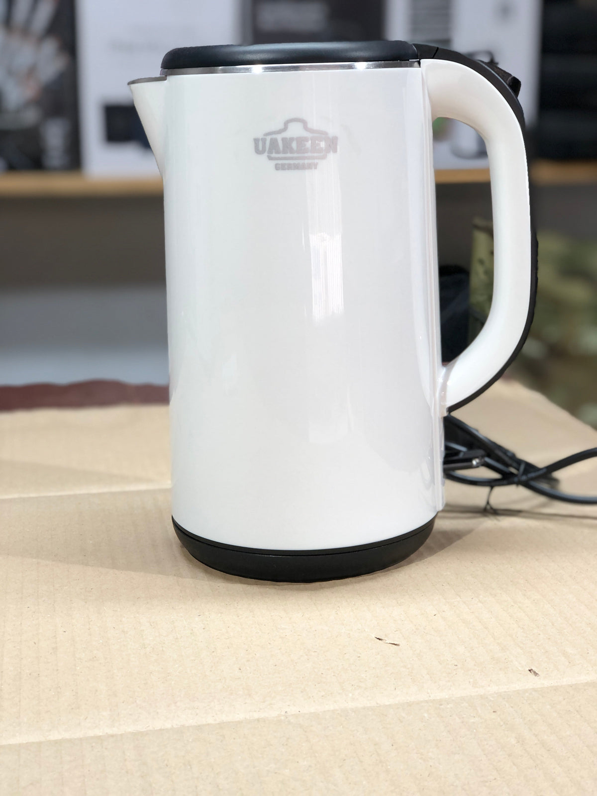 Uakeen Cool Touch Electric Kettle ZL-001