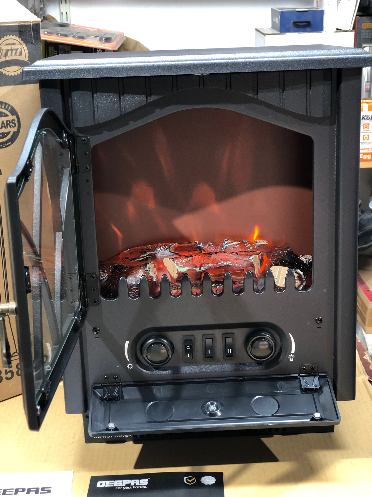 Geepas Flame Effect Cabin Electric Heater 28584