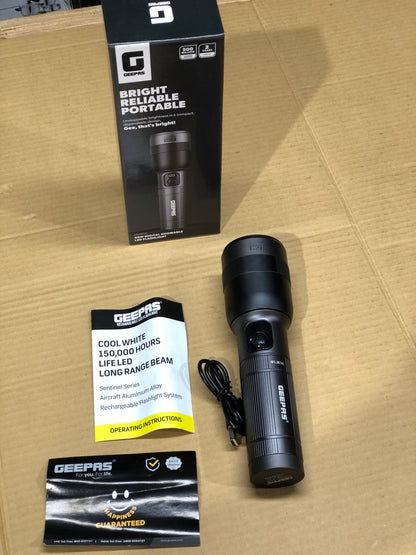 Geepas Digital Zoomable LED Flashlight- GFL3874Z