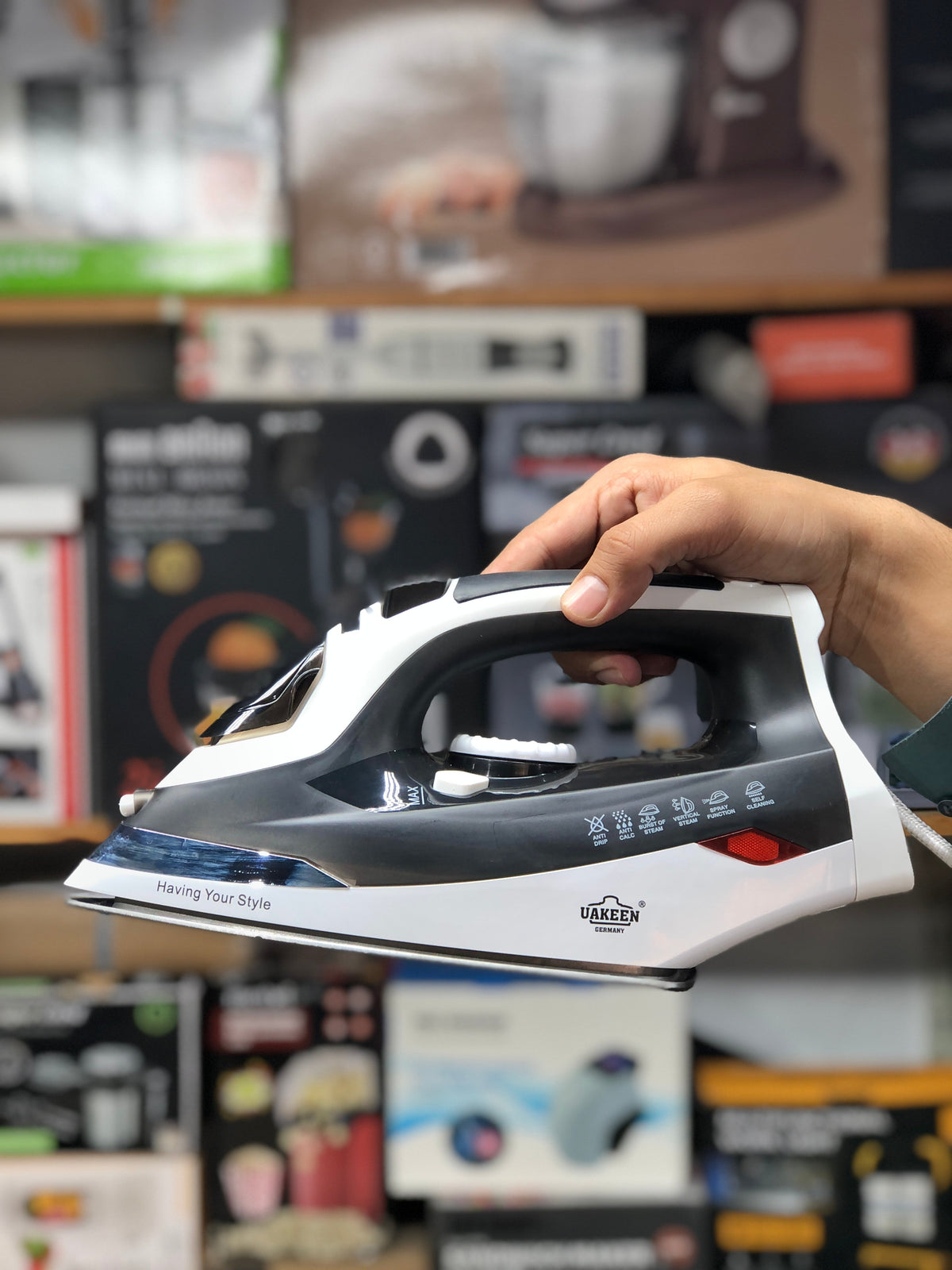 UAKEEN Electric Steam Iron Zl-815