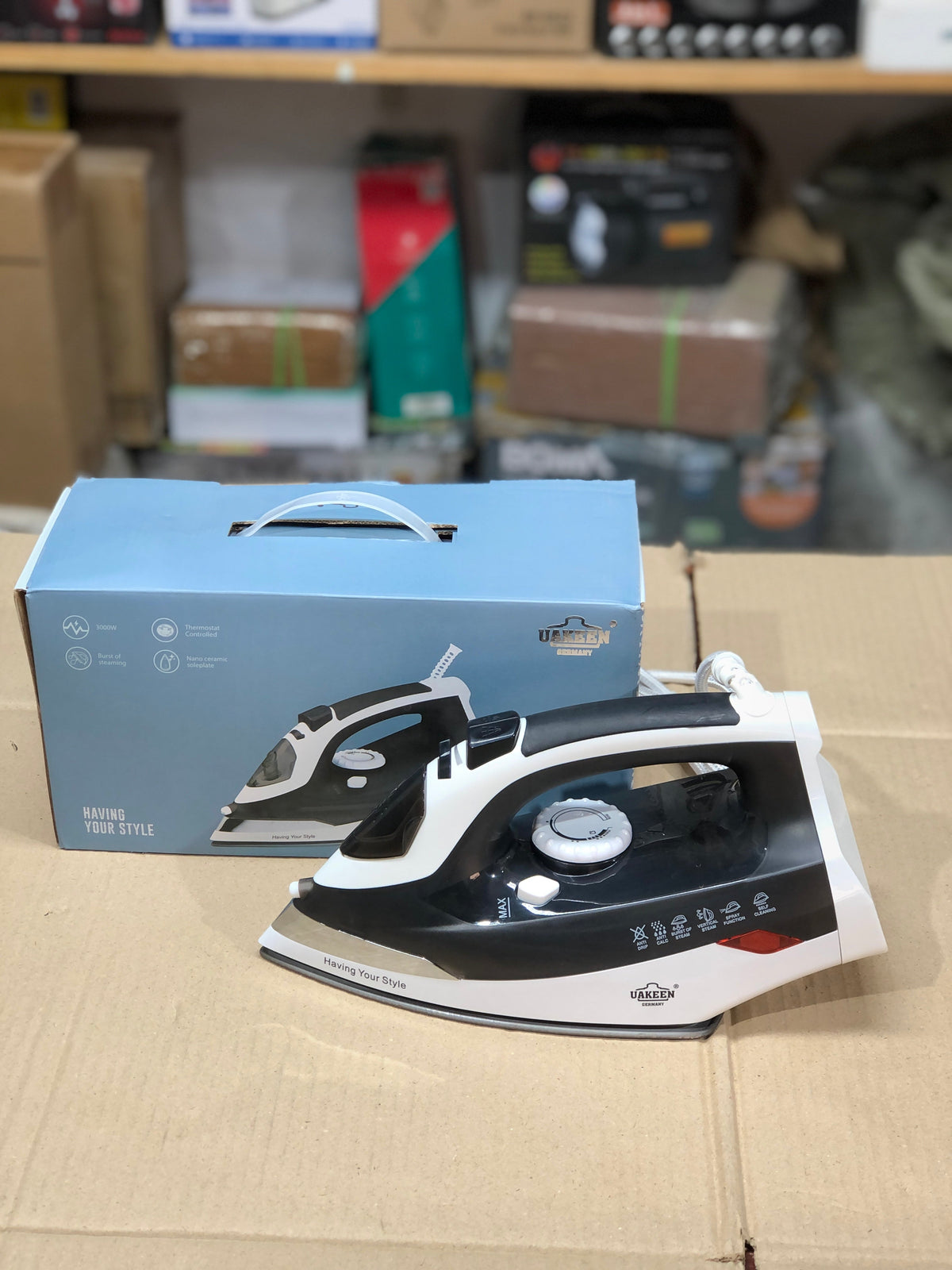 UAKEEN Electric Steam Iron Zl-815